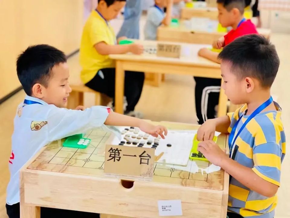 围棋少年"棋"聚宝安