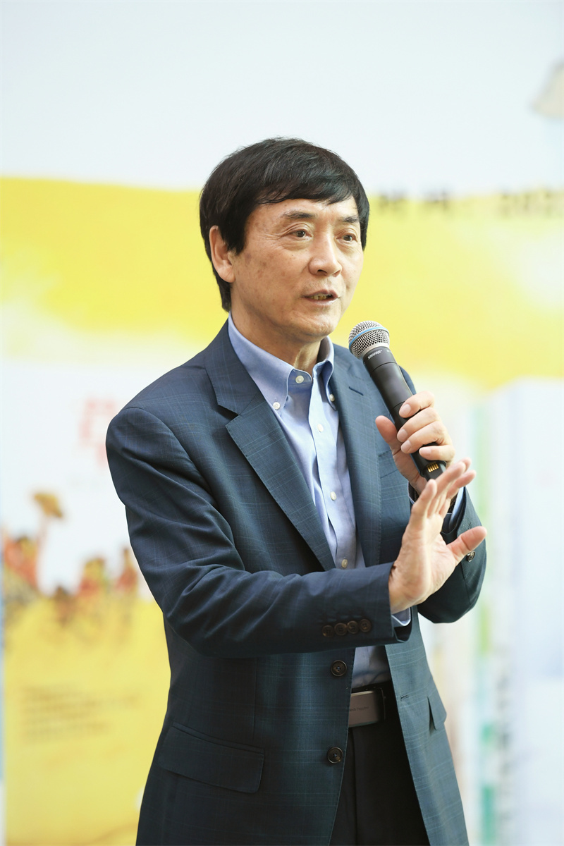 南京开讲|曹文轩的作文课:请学会凝视这个世界