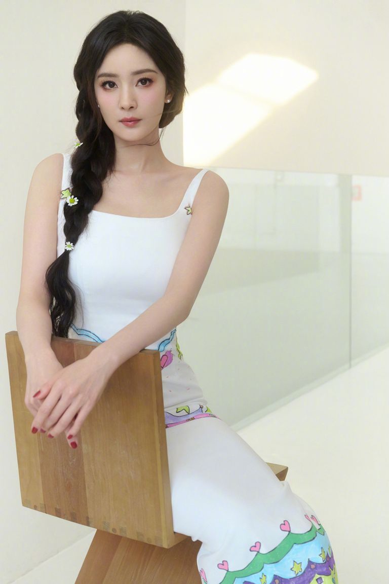 杨紫的"葡萄眼"是怎么炼成的?_腾讯新闻