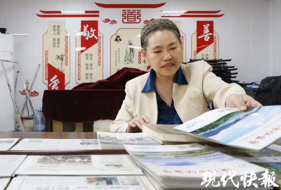徐州有位"老字号活字典",寻访几十家企业发表30万字文章