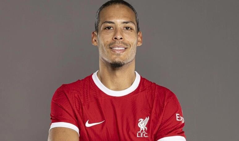 范戴克谈联赛杯决赛切尔西很难对付但我们想把奖杯带回家