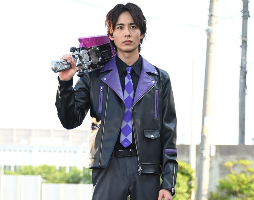 假面骑士歌查德追加情报 黑钢使用歌查德驱动器 该变身成二骑了_腾讯