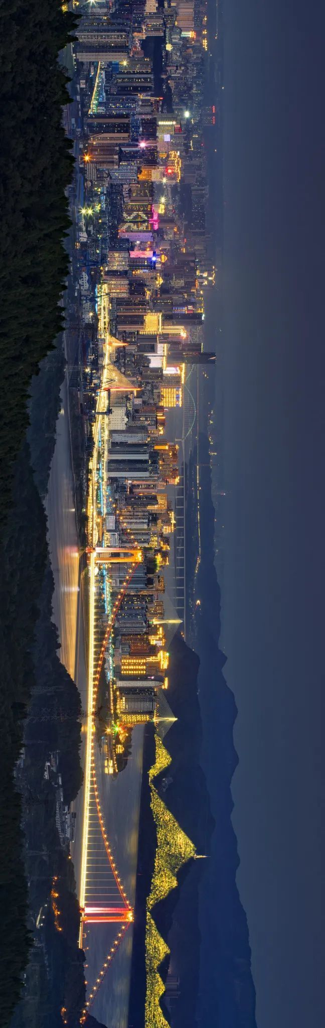 中国沿江公路,别太耀眼