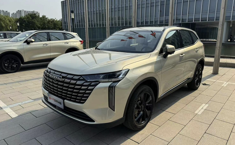 新一代哈弗h6上市,升级怀挡,还有限时1.4万优惠
