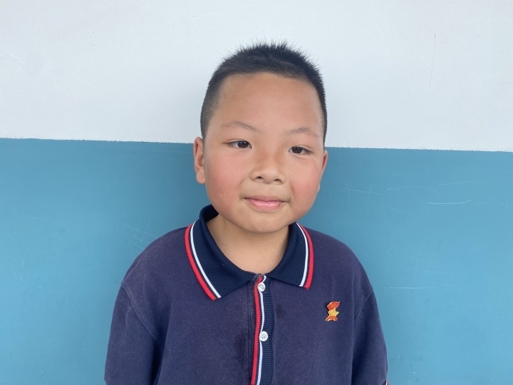 三年级男生偷偷报名刺绣班妈妈和老师都惊呼没想到