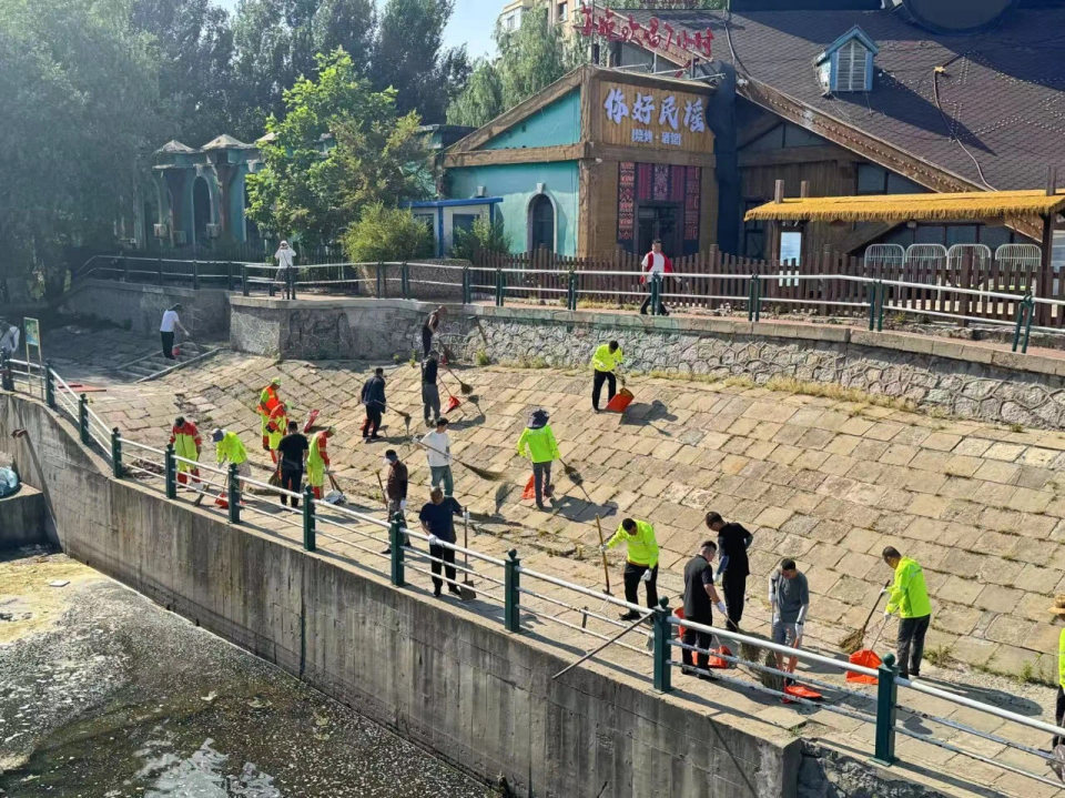 哈尔滨市南岗区集中整治马家沟河沿岸环境