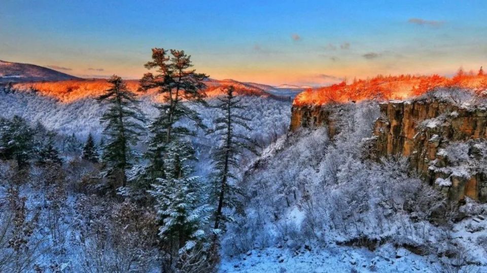 江源:仙人谷风景区抚松:长白山万达国际度假区临江:老秃顶子冬天的
