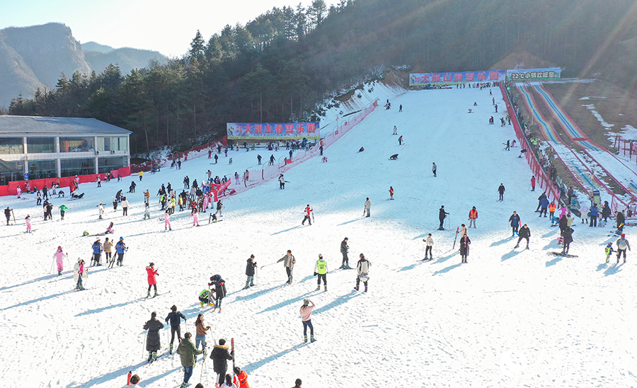 岳西滑雪场图片