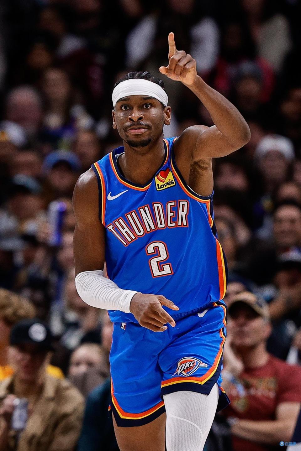 控分大师!亚历山大16中9再拿31分外加9板5助_腾讯新闻