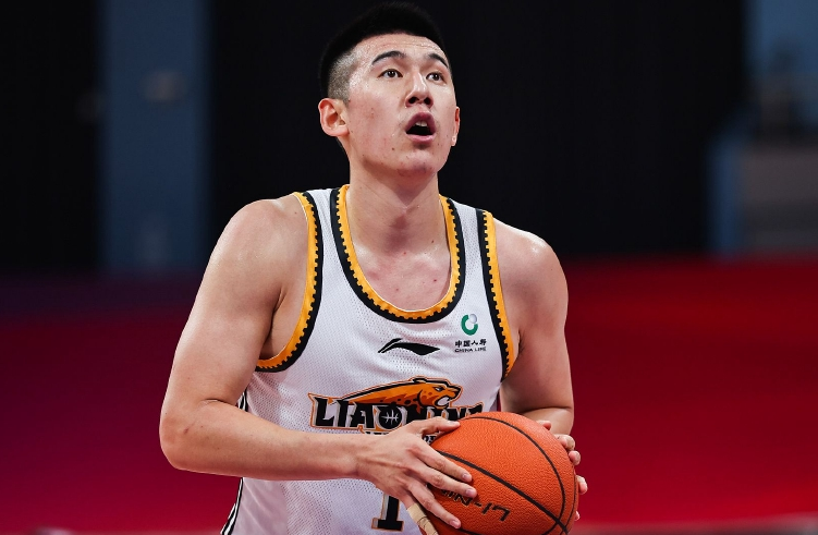 辽宁头号功臣:付豪31 5三分创季后赛纪录 无解投射打爆广东