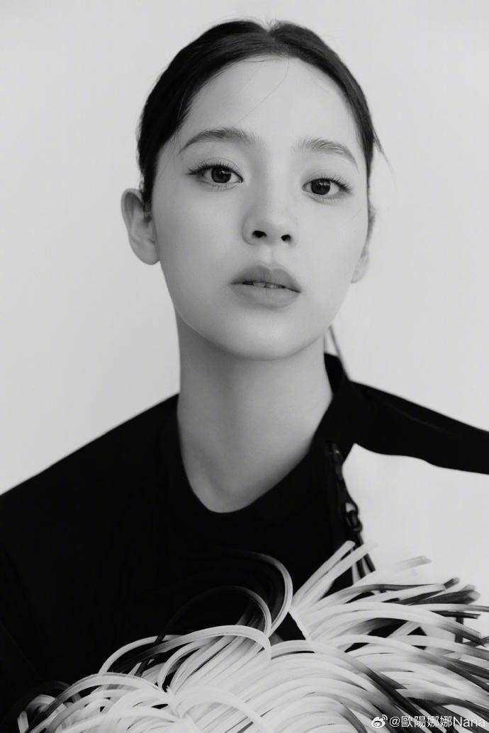 欧阳娜娜称拿大专文凭是自己选择,网友:我不读清华也是自己选择