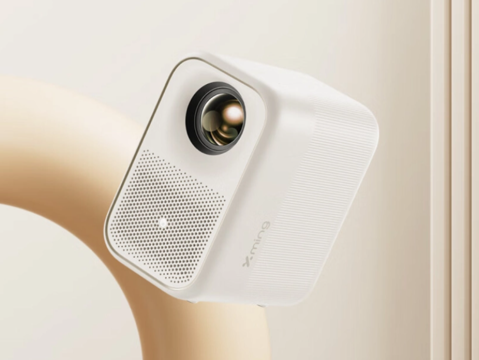 小明 v1 ultra 4k 智能投影仪正式发布,全球首款单片式 lcd 4k 投影仪