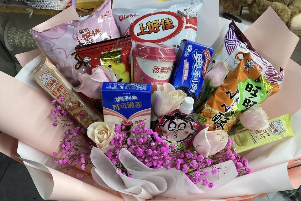 水果花,大鹅花,肥肠花……这些奇葩花束你会订吗?_腾讯新闻