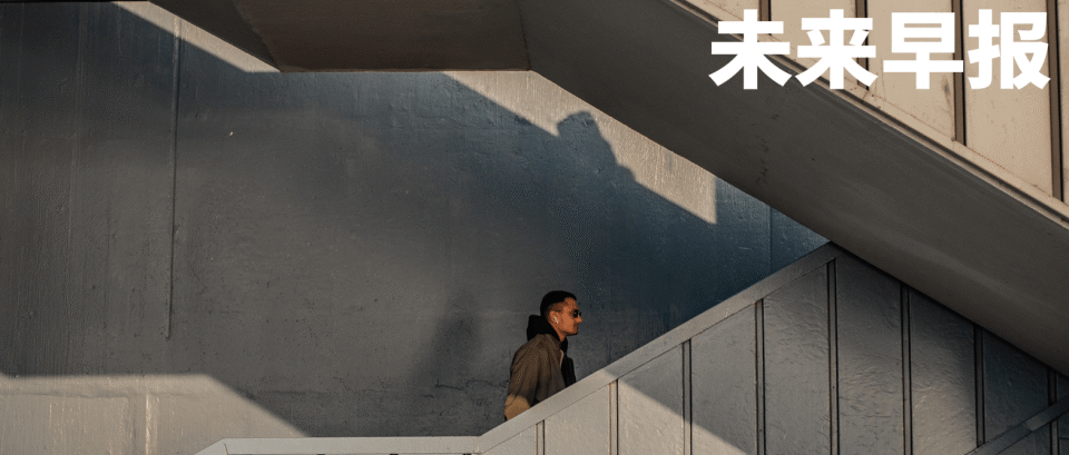 深度整合AI/腾讯:微信已读和访客功能「已焊死」,不会开发/李想