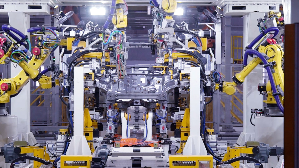 从跟跑到并跑再到领跑记者实探中高端制造业出海团新动能