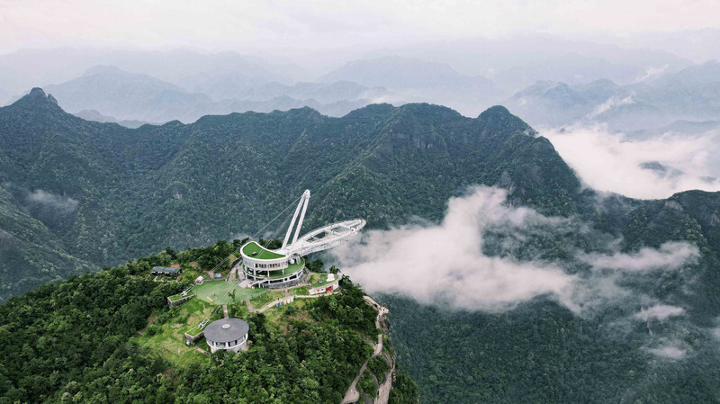 南天顶是整个景区最适合眺望全景的观景点,被誉为"来到神仙居,必游