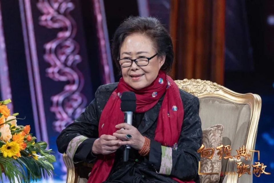 电影《骆驼祥子》虎妞的扮演者斯琴高娃▲演员,编剧,导演方旭代表