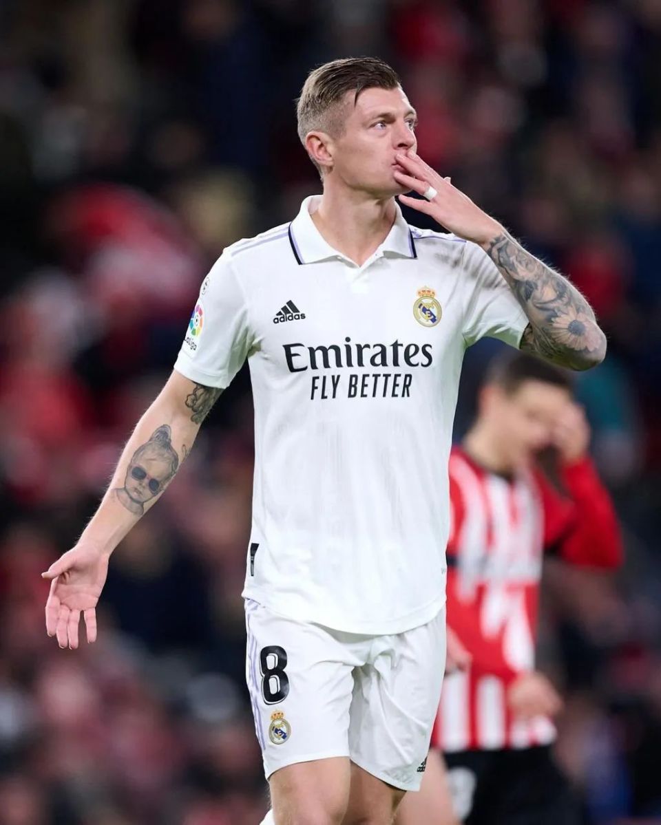 他来,他见,他优雅征服——克罗斯宣布退役