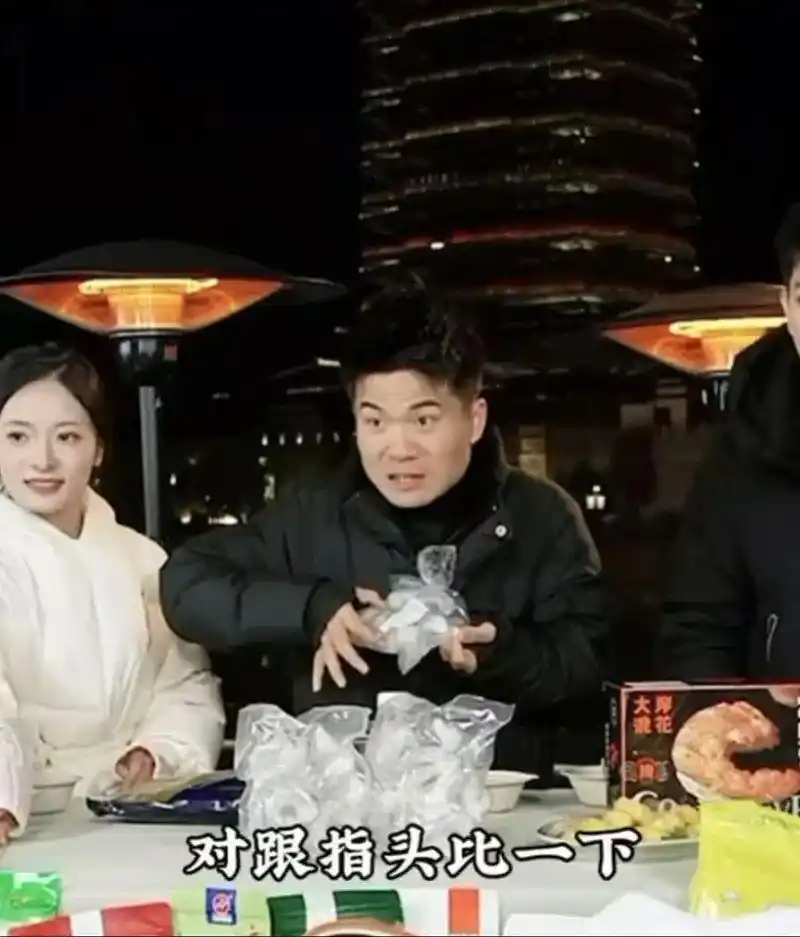 董宇辉果断“退一赔三”，但还是难过供应链关