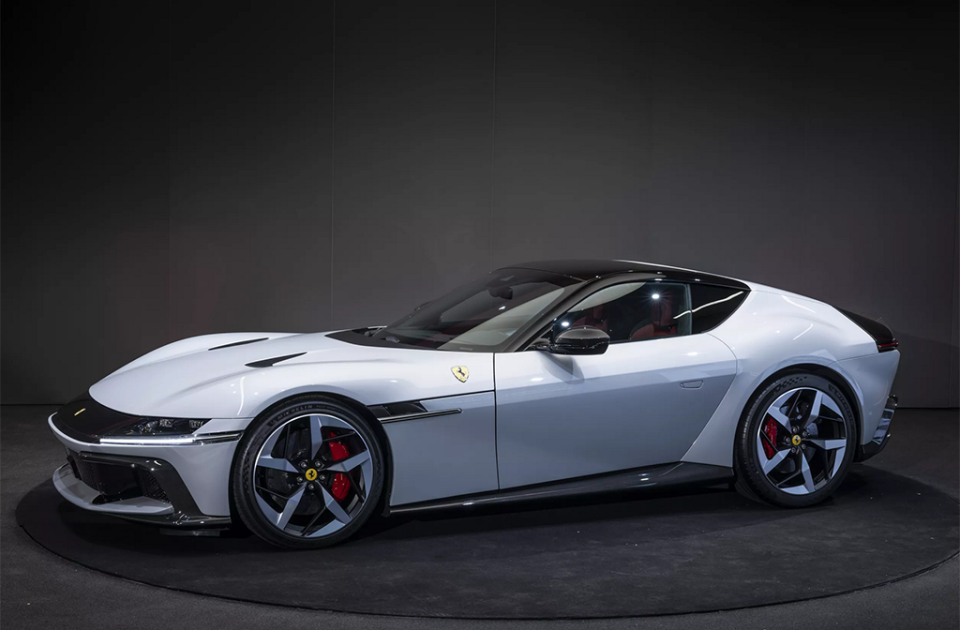 奢华与速度的绝美交融 细聊阿斯顿·马丁vanquish