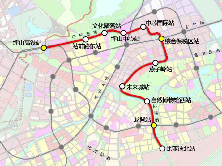 坪山云巴1号线起于高铁站,经坪山中心区,综合保税区,燕子岭终至比亚迪
