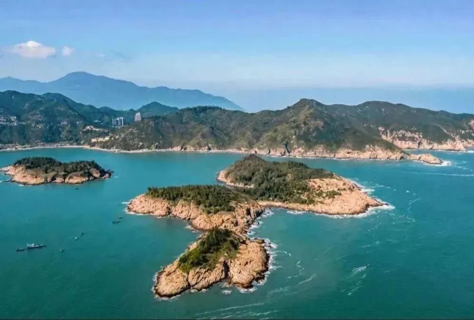 起于黄金海岸,终点小径湾,乌山头绿道位于惠州大亚湾霞涌镇,帆板比赛