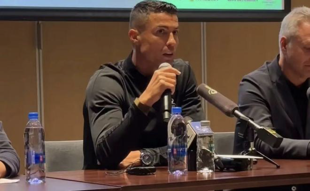 c罗中国行敬酒照疯传主办方卖晚宴票给网红