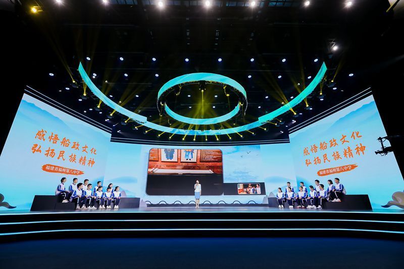 创新教学方式、激发学习热情 福州八中推进大中小学思政课一体化建设_腾讯新闻