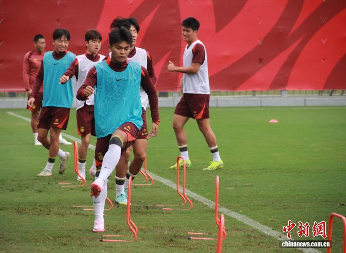 U23亚洲杯预选赛开赛在即 U22国足赛前全力备战