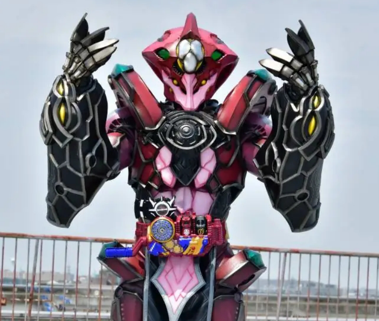 一口气看完假面骑士evol的全形态 皮套数量最多的恶役骑士