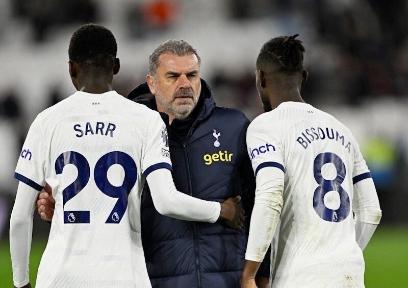 热刺未能化优势为胜利遭逼平波斯特科格鲁想要个手柄控制球员