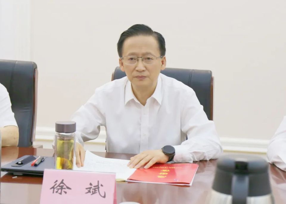 徐斌主任会见广元市委常委袁敏和阿坝州委常委,汶川县委书记李建军