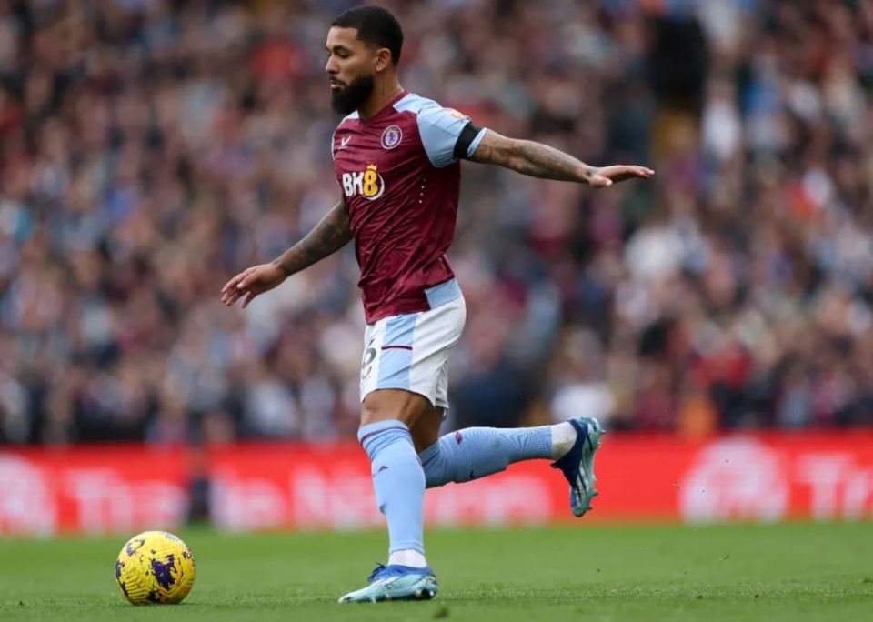 帮助维拉争四!道格拉斯·路易斯有多强?_腾讯新闻