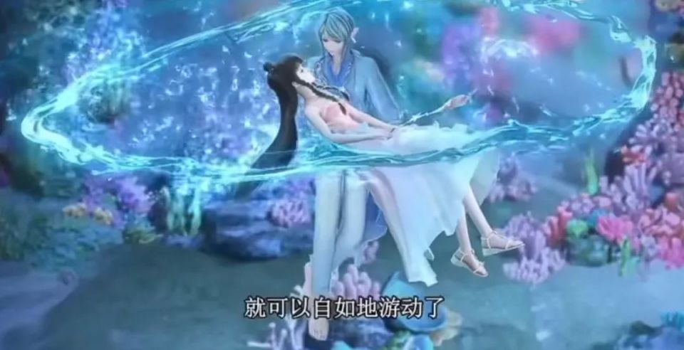 叶罗丽:假水王子搂王默的腰,牵手漫游海洋,王默很享受浑然不觉