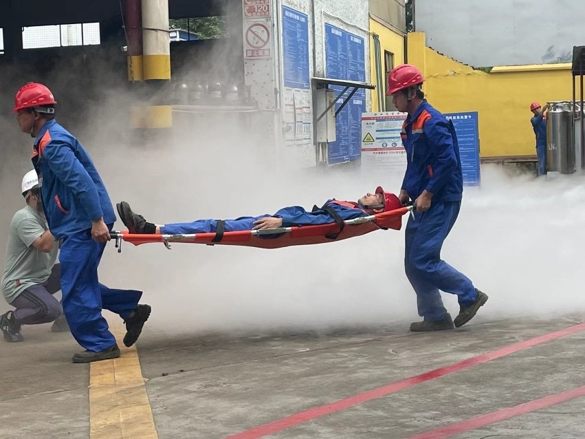 液氧储罐出现泄漏,现场有人员"冻伤"?别慌,这场应急演练教你怎么做_腾