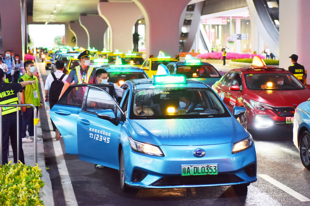 2万辆次巡游出租车如约而至保障第133届广交会客商出行