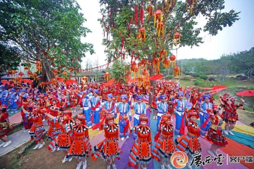 南宁青秀山隆重举行文化旅游品牌活动开幕式2024年广西三月三·八桂