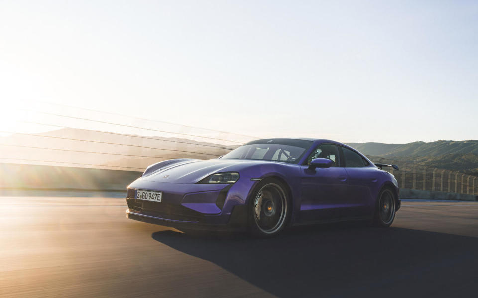 破纪录诠释速度价值,全新保时捷taycan turbo gt横空出世_腾讯新闻