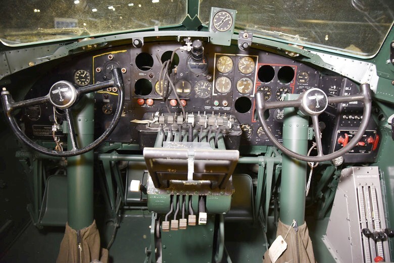二战b-17 轰炸机内部涂装颜色考证(第二部分)_腾讯新闻