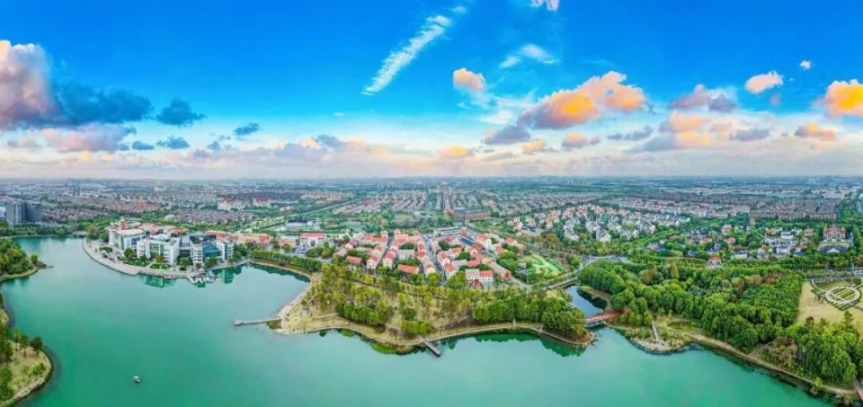宝山区美兰湖入选2024年全国四季村晚示范展示点