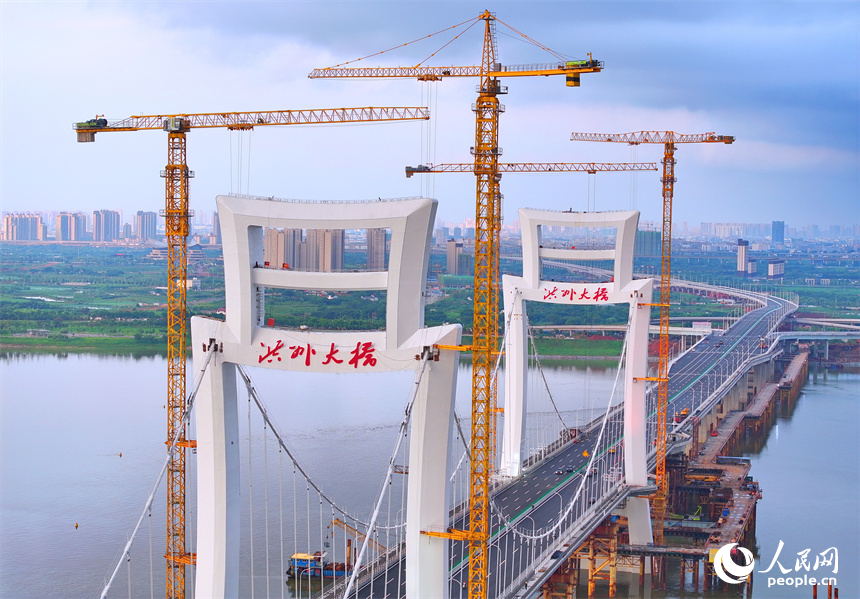 江西南昌:跨江特大桥通车在即