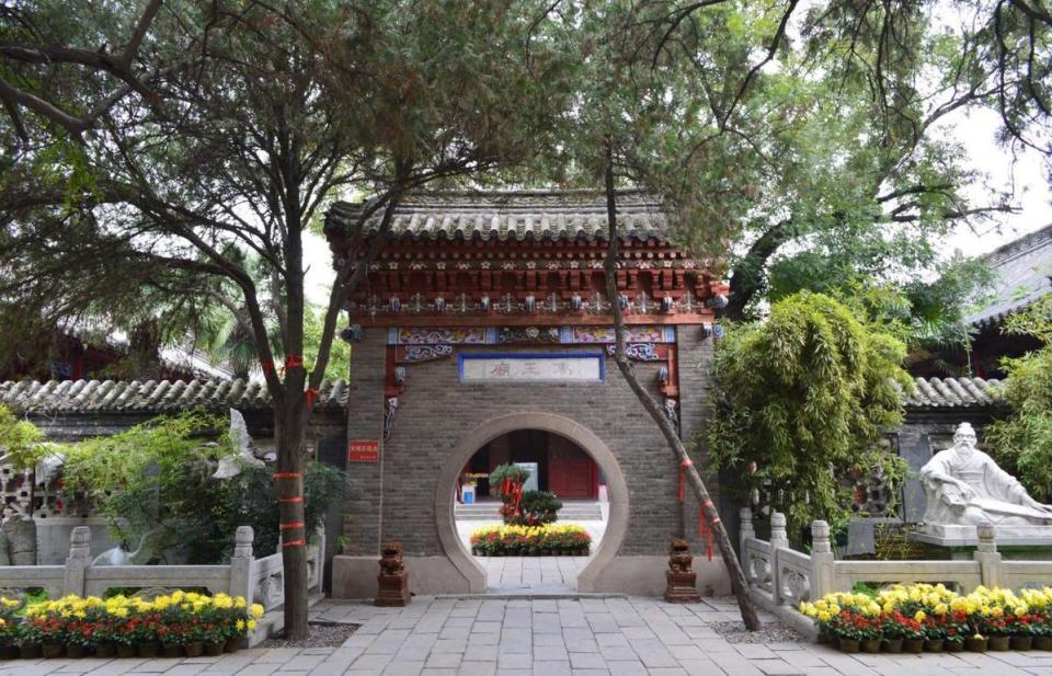 开封禹王台区初冬已至景色如画