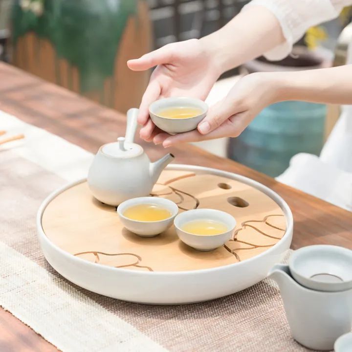 长期喝白开水vs喝茶,哪个更健康?