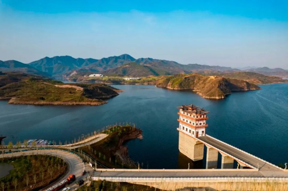 "龙乡小剧场,想唱你就来"文艺演出活动时 间:4