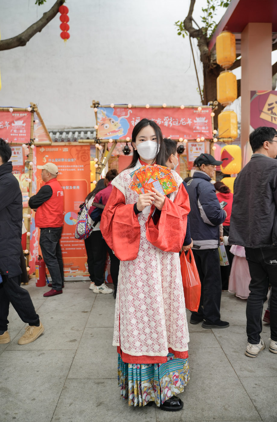 视频| 逛2024年广府庙会 解锁福彩跨界新玩法_腾讯新闻