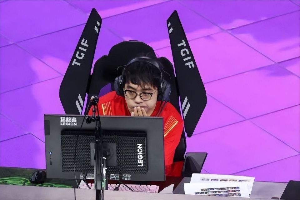 dota2中国代表队的王淳煜,路垚,杨沈仪,赵子星,熊家晗,余亚军选手都给