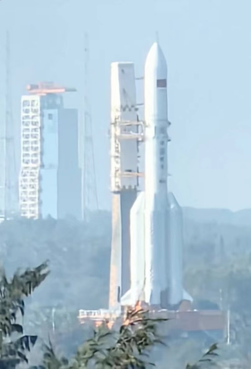 长征五号遥七火箭发射临近