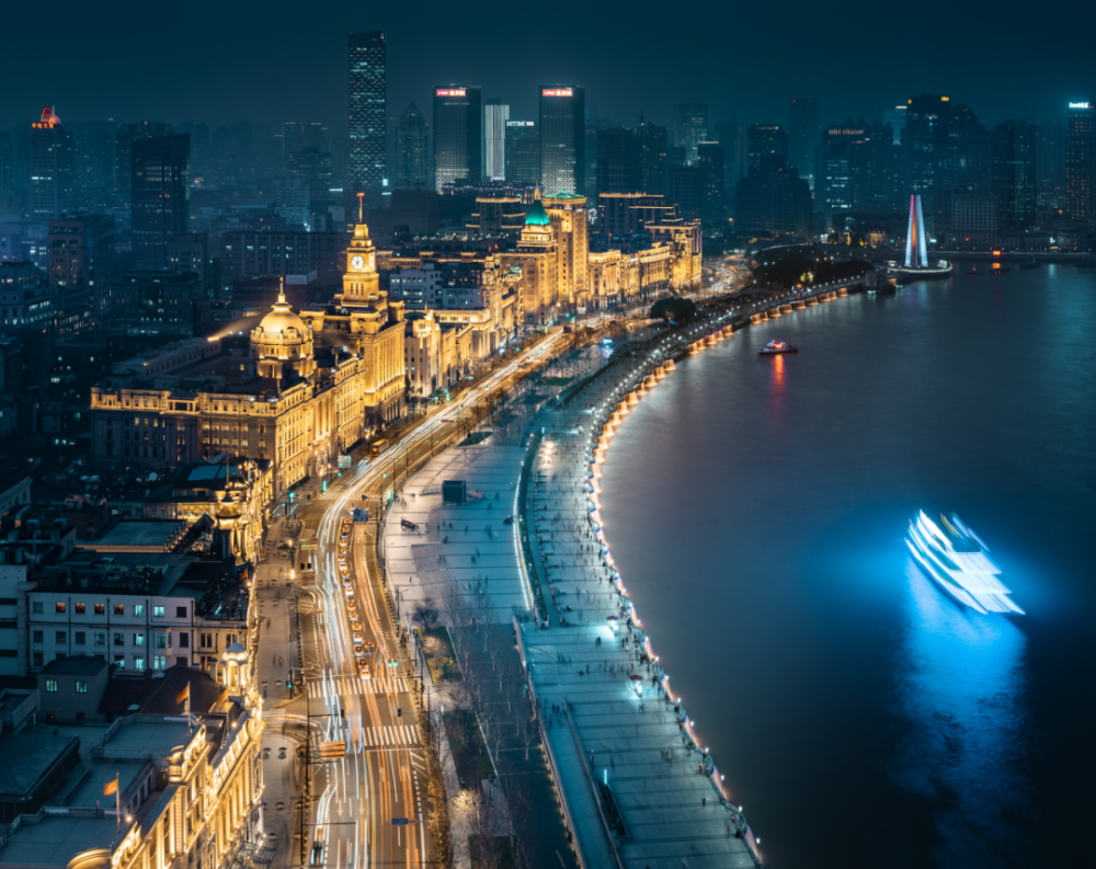 坐拥绝世风景来上海必逛的马路就是它