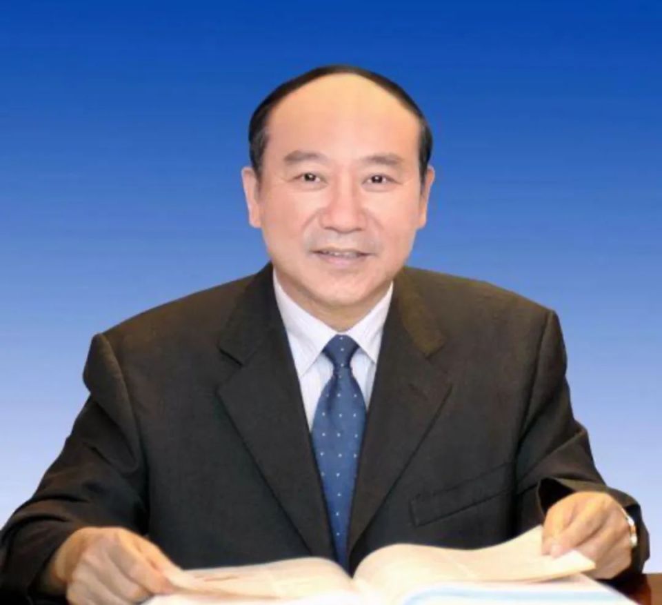 郑树森(1950年1月生于浙江省衢州市龙游县)是一位著名的肝胆胰外科学