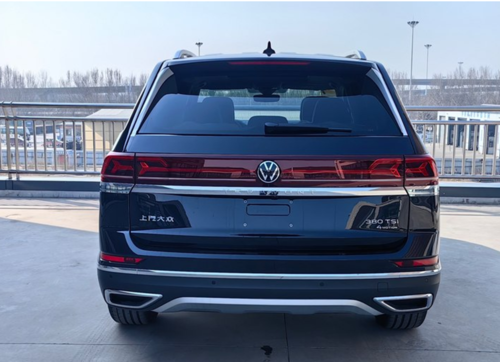 大众也是深陷"价格战"!途昂一口气降8万,值得入手吗?